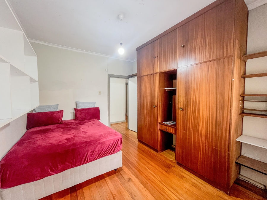 To Let 4 Bedroom Property for Rent in Pinelands Western Cape